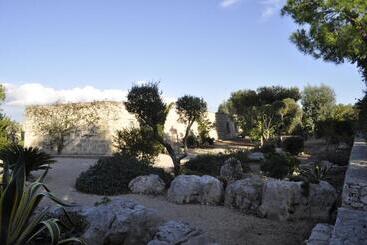 هتل روستایی Masseria Tenuta Specolizzi