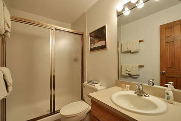هتل Swan Mountain Resort