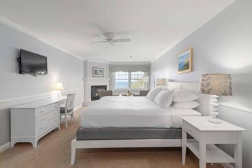 فندق The Inn At Ocean's Edge