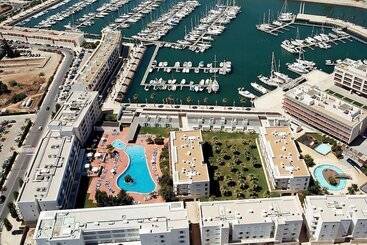 Marina Club Suite