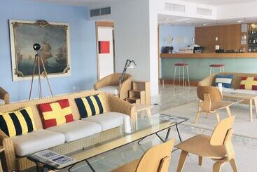Marina Club Suite