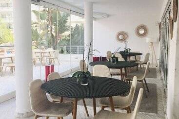 Marina Club Suite