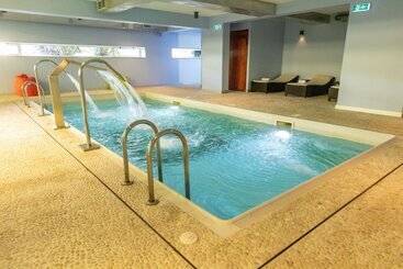 Marina Club Suite