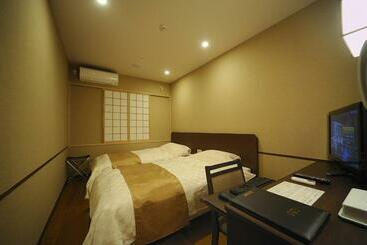 هتل Tokyo Yugawara Onsen Manyo No Yu