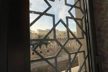 호텔 La Casa Old City