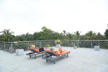 پانسیون Eldezo Relax Paradise  Ltd