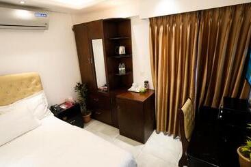 Xpressmall Hotel Near Dhaka Airport