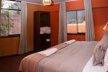 فندق Colibrí Inn