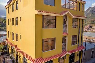 فندق Colibrí Inn