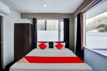 هتل Super Collection O Sector 122 Noida Formerly Mount Olympus