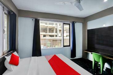 هتل Super Collection O Sector 122 Noida Formerly Mount Olympus