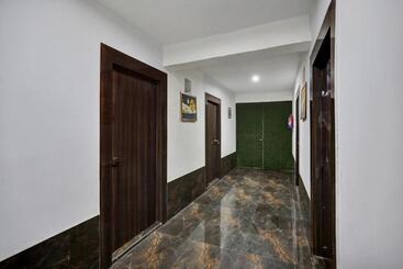 هتل Super Collection O Sector 122 Noida Formerly Mount Olympus