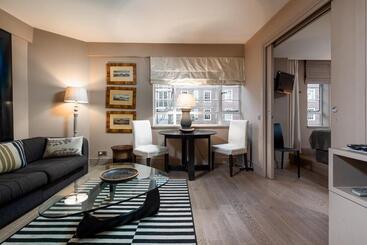 هتل Nell Gwynn House Apartments & Rooms