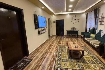 پانسیون Ad Deir Guesthouse