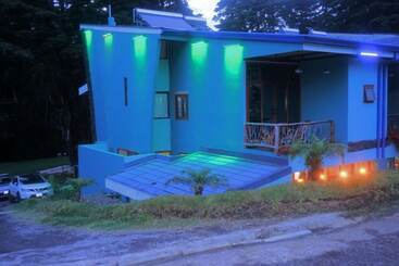 پانسیون Casa Spa Room With Tub, Spa Services And Turkish Bath No69