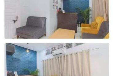 پانسیون Riana Guest House