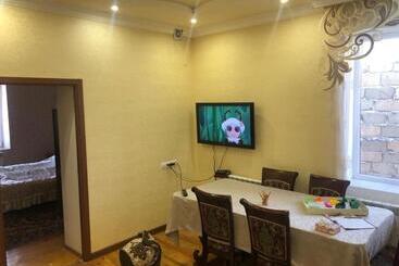 تختخواب و صبحانه Artgarden Family House