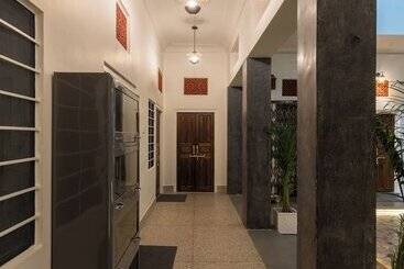 تختخواب و صبحانه Heart Of The City Homestay By Rashmi
