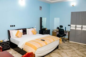 هتل Blue Line Apartments