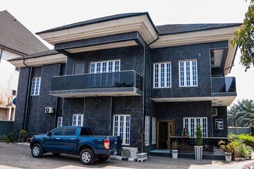 هتل Blue Line Apartments