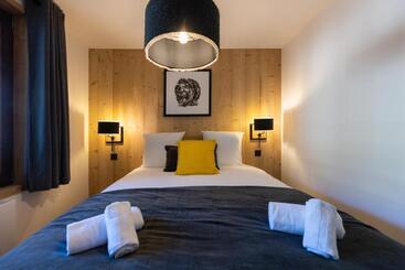 هتل Hôtel Le Cristal Lodge   Terresens