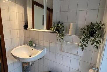 پانسیون Apartment 6 Am Stuttgarter Flughafen Messe