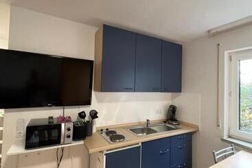 پانسیون Apartment 6 Am Stuttgarter Flughafen Messe