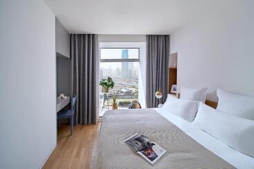 Base Shanghai Suhe Serviced Apartment, Near East Nanjing Road & People S Square