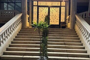 تختخواب و صبحانه Asia Grand Museum & Pyramids View