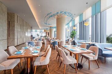 هتل A La Carte Ha Long Bay