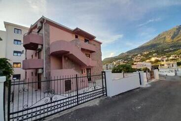 پانسیون Apartments Normannia