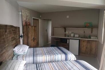 پانسیون Cove Rock Stay