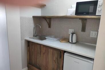 پانسیون Cove Rock Stay