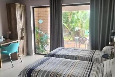 پانسیون Cove Rock Stay