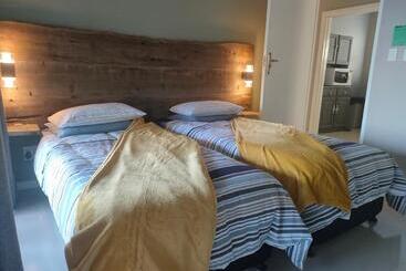 پانسیون Cove Rock Stay