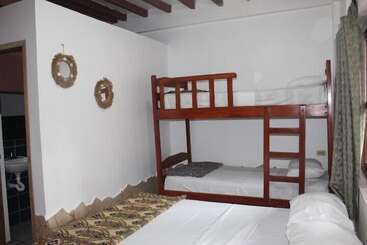 پانسیون Hostal Machalilla