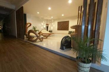 הוסטל Traveler S Home