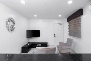 هتل Bkt Cribs   Apartments & Suites