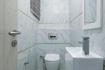هتل Bkt Cribs   Apartments & Suites