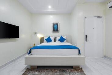 هتل Bkt Cribs   Apartments & Suites