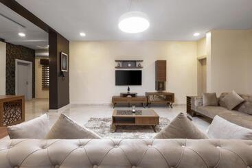 هتل Bkt Cribs   Apartments & Suites