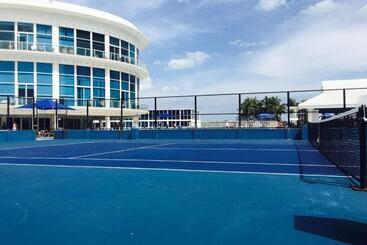 11th   Seven Heaven Miami  Unforgettable Ocean Front  Free Parking