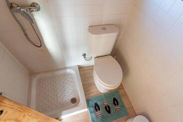 호스텔 Alaia Tiny House Between Volcanoes And Beach Breaks