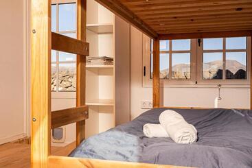 호스텔 Alaia Tiny House Between Volcanoes And Beach Breaks