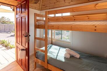 호스텔 Alaia Tiny House Between Volcanoes And Beach Breaks