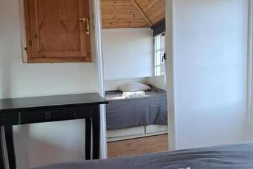 호스텔 Alaia Tiny House Between Volcanoes And Beach Breaks