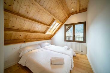 Aran Hostel