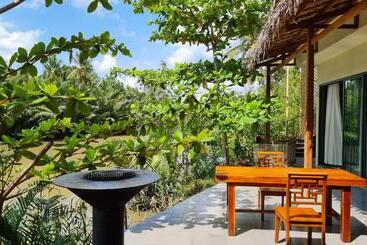 تختخواب و صبحانه Comfy Riverside Mekong Homestay Ben Tre