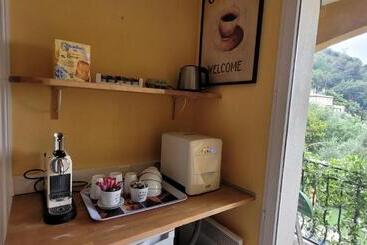 تختخواب و صبحانه Cosy Cottage With Private Pool