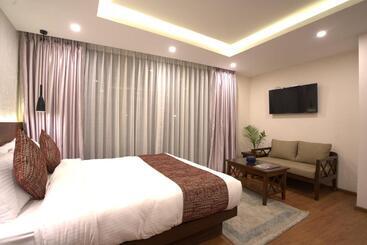 Apex Business Hotel Airport